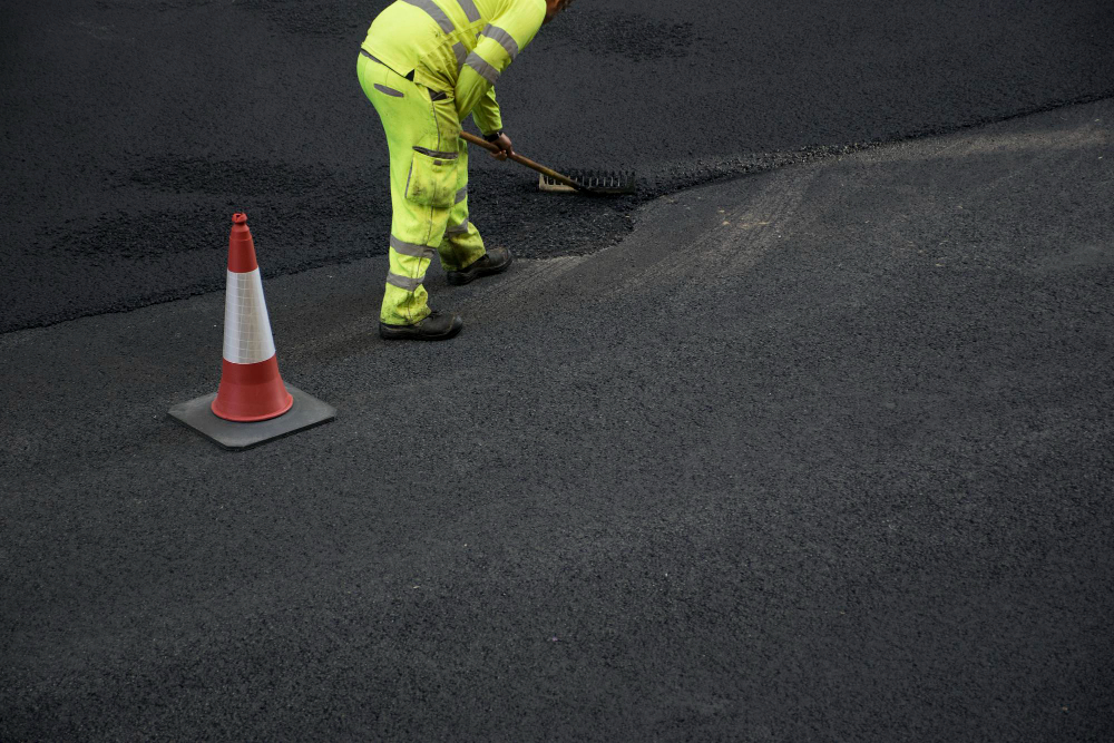 The Essential Steps in Asphalt Sealcoating