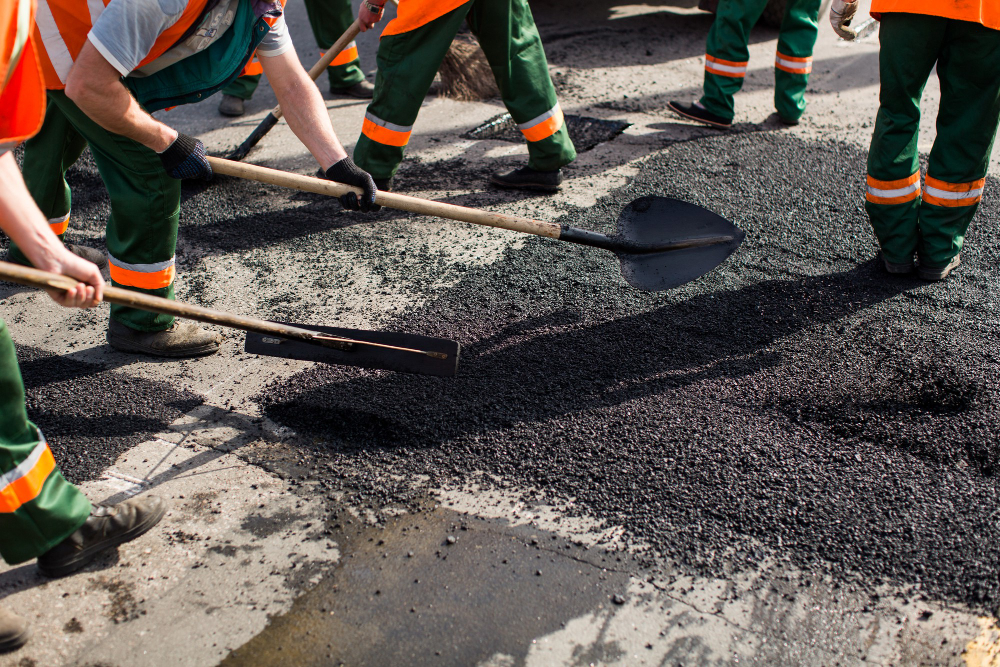 Why Hiring a Professional Asphalt Paver is the Best Investment for Your Business