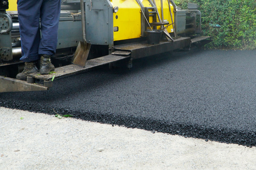 Dos and Don'ts to Ensure the Longevity of Your Asphalt Pavement